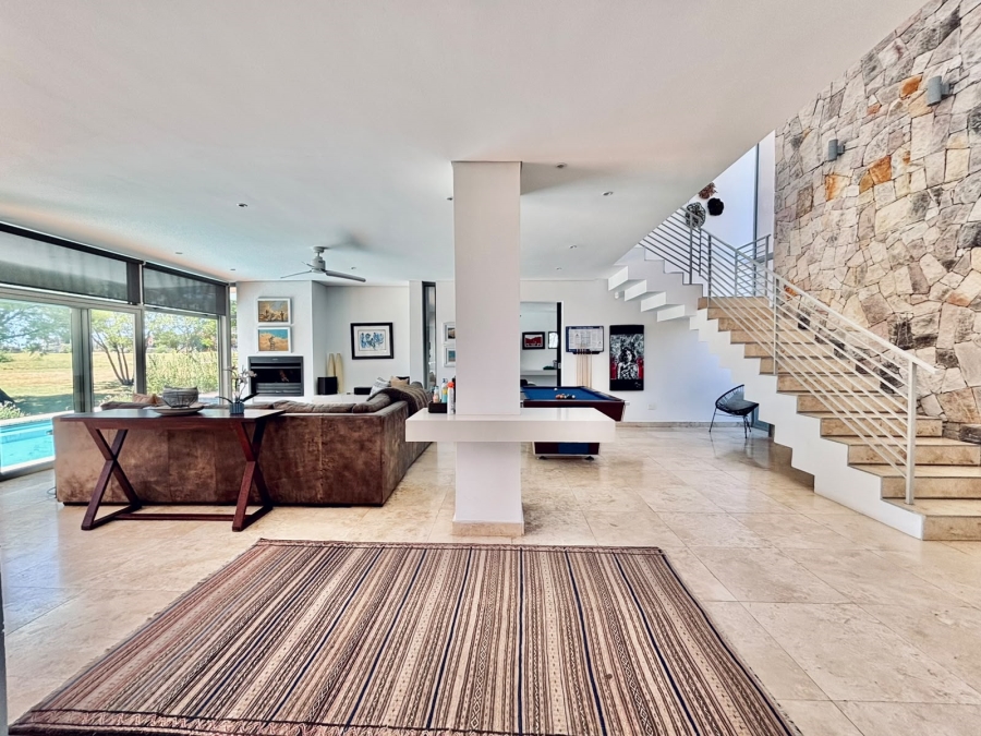 5 Bedroom Property for Sale in Waterford Golf and River Estate Free State